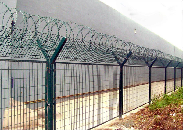 airport double weft wire mesh security fencing