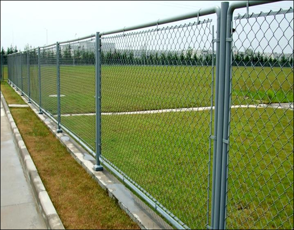 PVC coated hot dipped galvanized chain link wire mesh fence